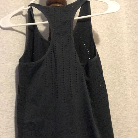 Fabletics Tank - Picture 2 of 4